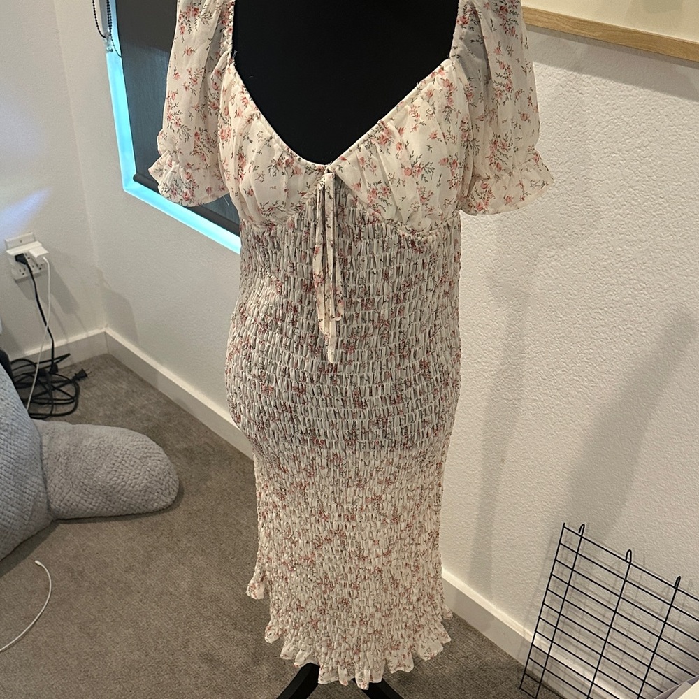 Boohoo White Floral Midi Dress